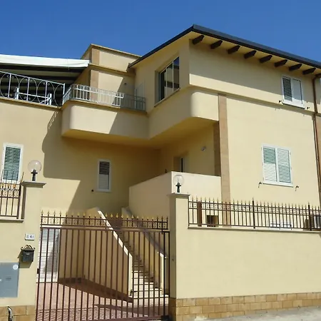 Bed & Breakfast Mozia 3*